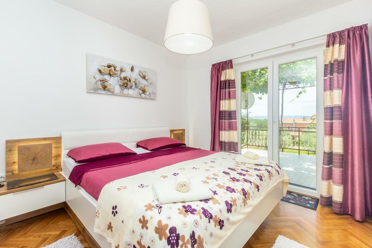 Apartments Marica Skrbčići エクステリア 写真